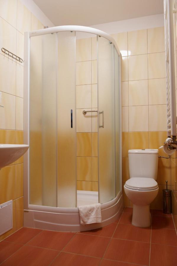 Hotel Marina Nielisz エクステリア 写真